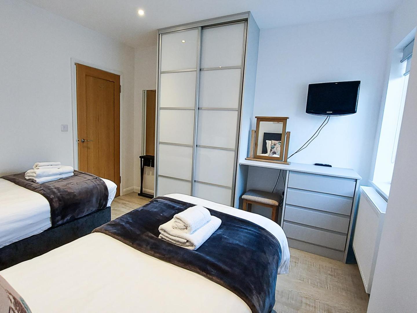 Meadow View Apartments New Quay Esterno foto