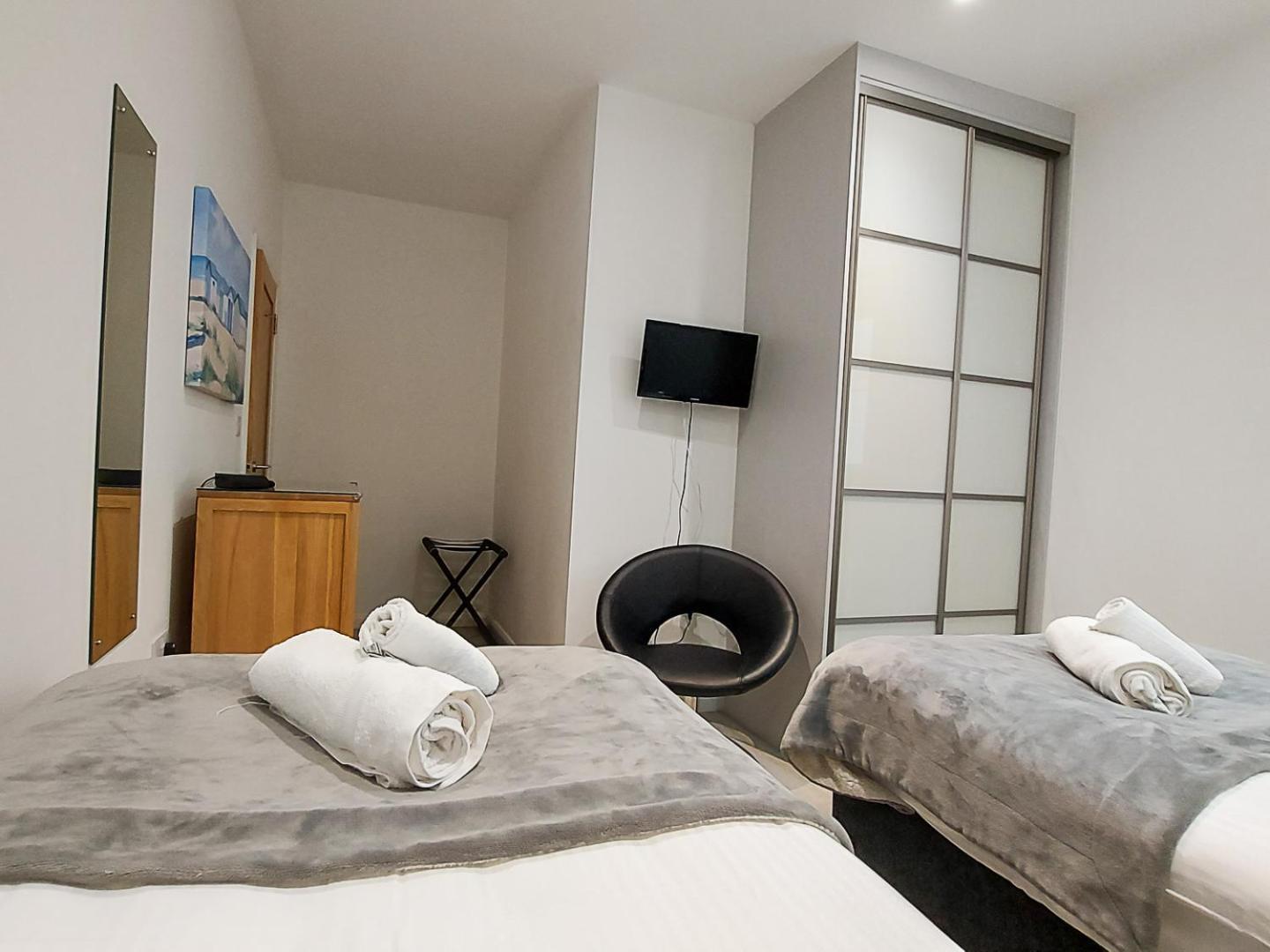 Meadow View Apartments New Quay Esterno foto